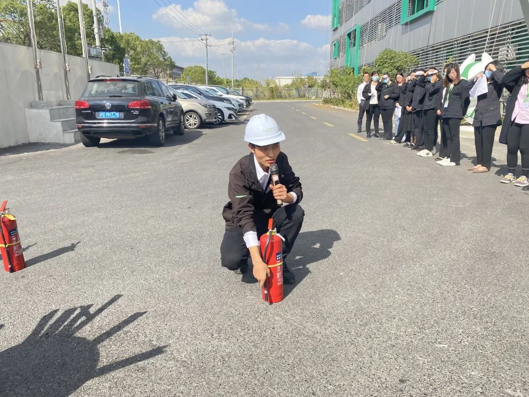 薩震節(jié)能空壓機(jī)開展消防演練，防患于未然！.jpg